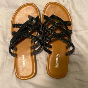 Sonoma strappy sandals size M